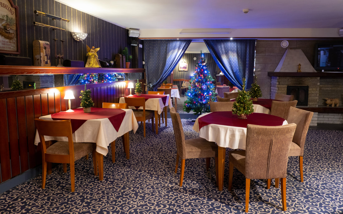 Bar interior at T&auml;hetorni Hotell